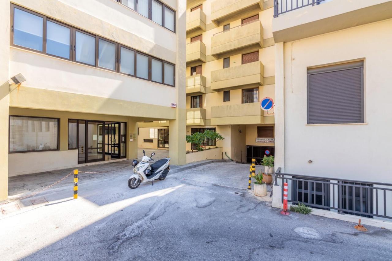 City Center With Free Parking And Port Side View Leilighet Iraklio Eksteriør bilde